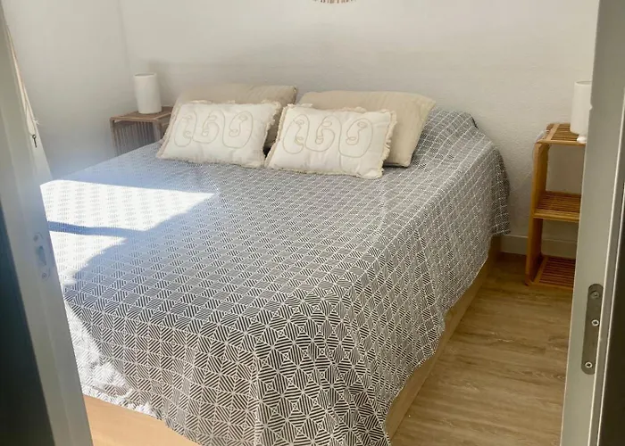 Lejlighed Vue Avec Piscine Et Wifi